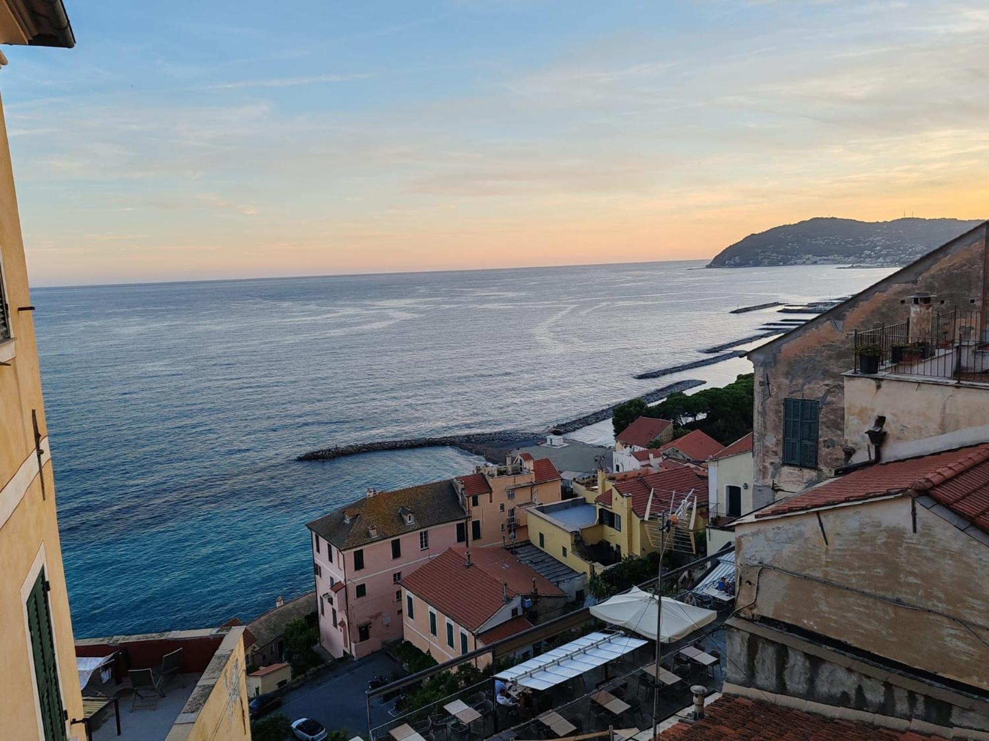 Appartamento Vista Mare ألبينغا المظهر الخارجي الصورة