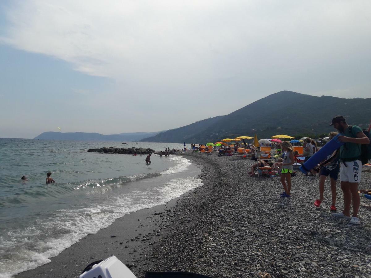Appartamento Vista Mare ألبينغا المظهر الخارجي الصورة