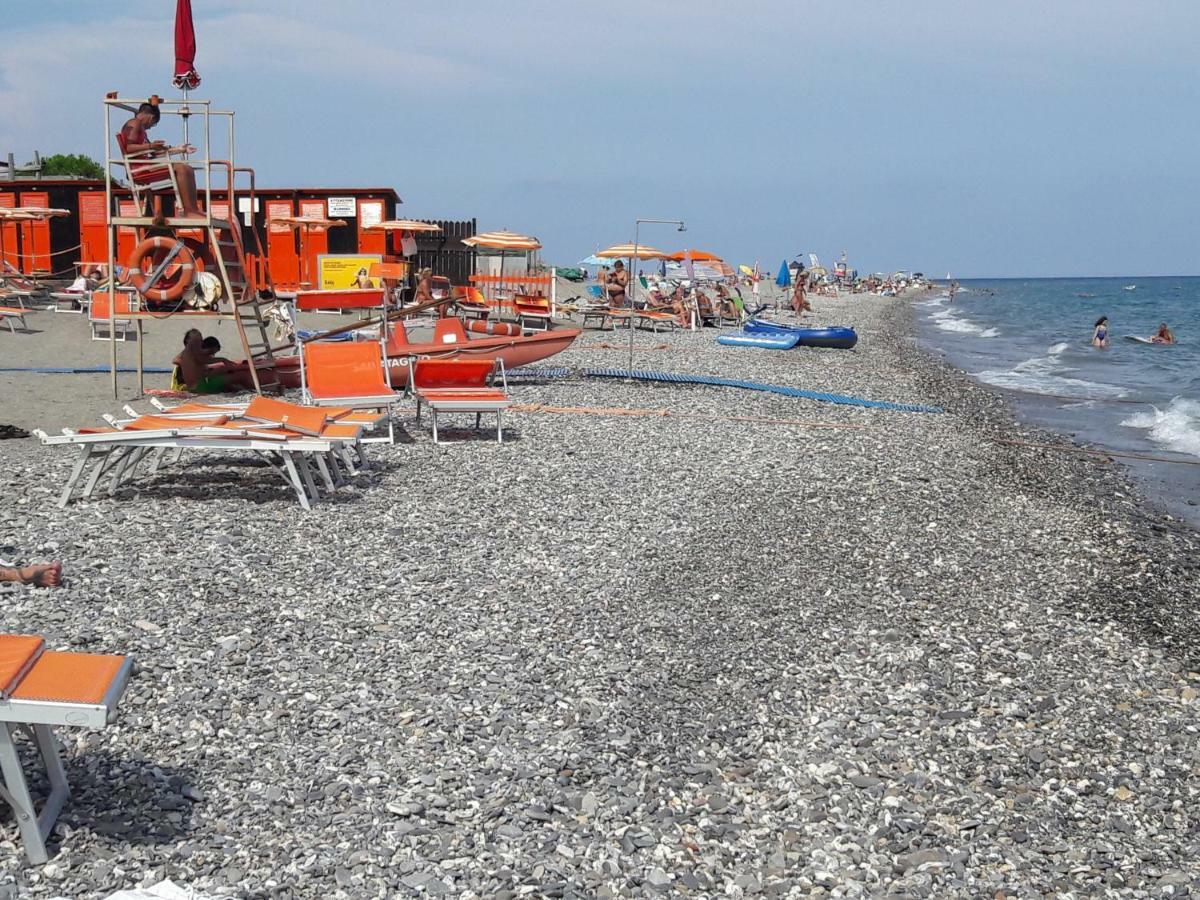 Appartamento Vista Mare ألبينغا المظهر الخارجي الصورة