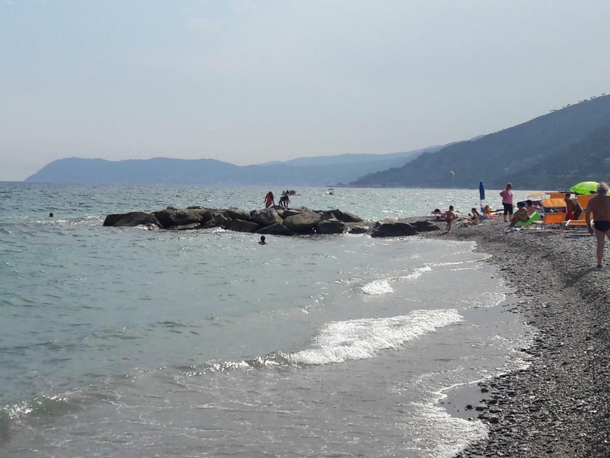Appartamento Vista Mare ألبينغا المظهر الخارجي الصورة